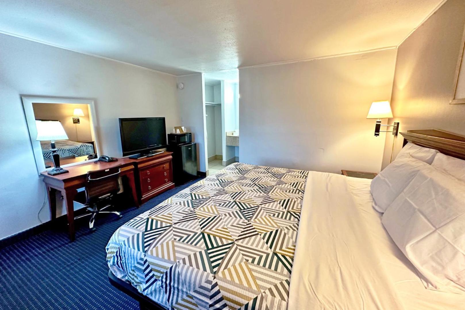 Red Carpet Inn - Stamford Eksteriør billede